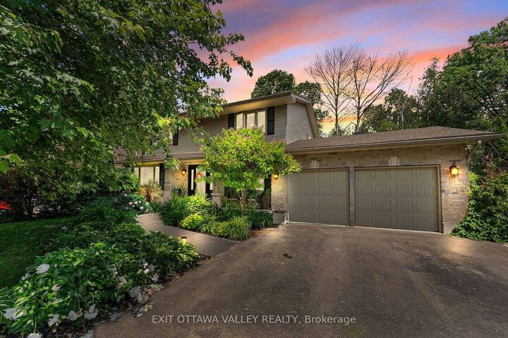 605 Elizabeth Street — photo 1
