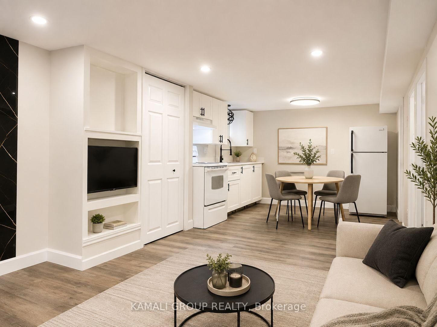Property Photo:  112 Dorothy Street Bsmt  ON L3B 3V9 