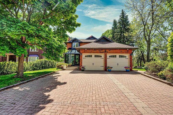 Property Photo:  4326 Bridlepath Trail  ON L5L 3K4 