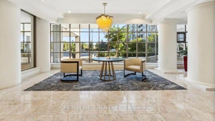 7 Townsgate Drive 1408 — photo 1