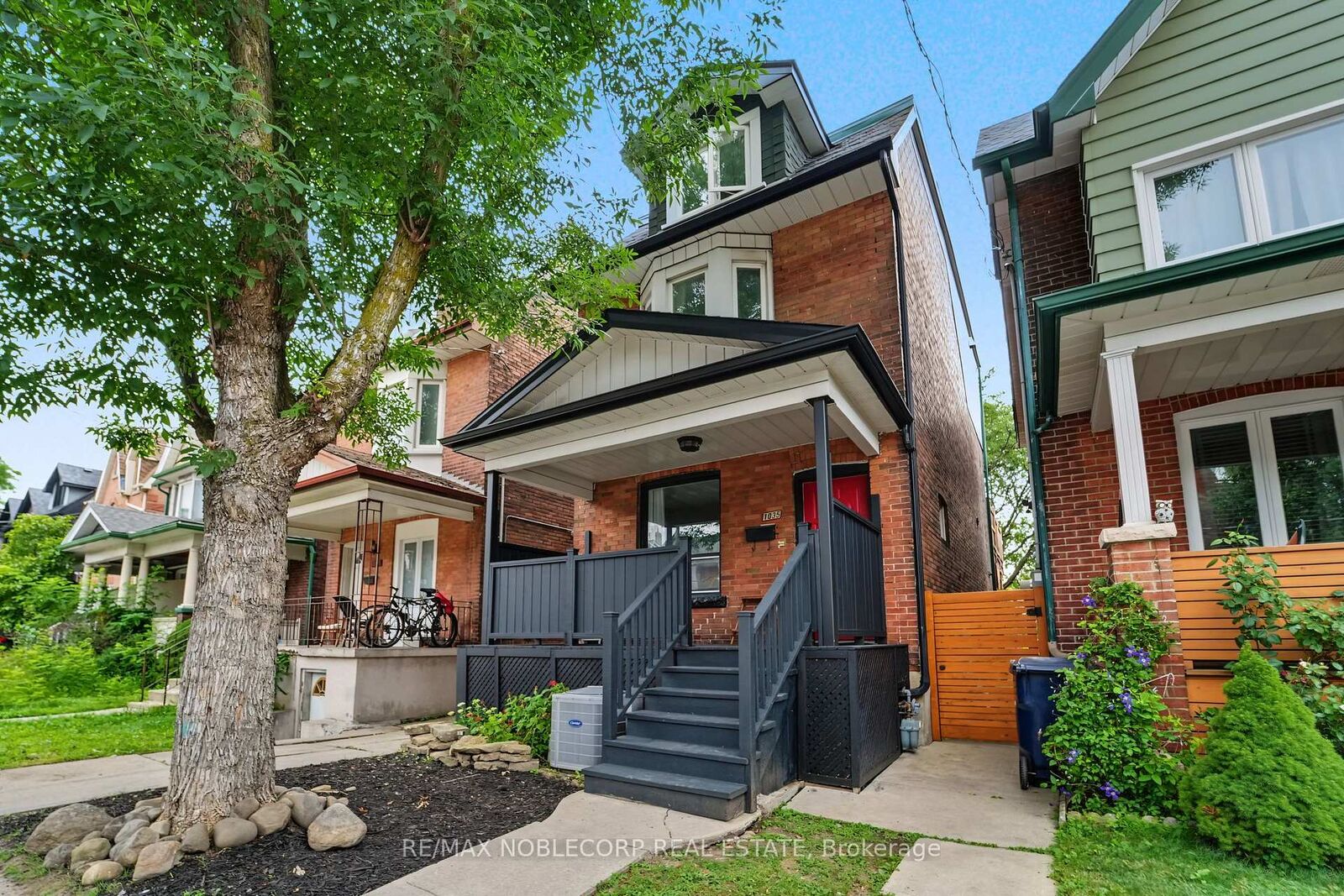 Property Photo: 1035 Dovercourt Road ON M6H 2X7
