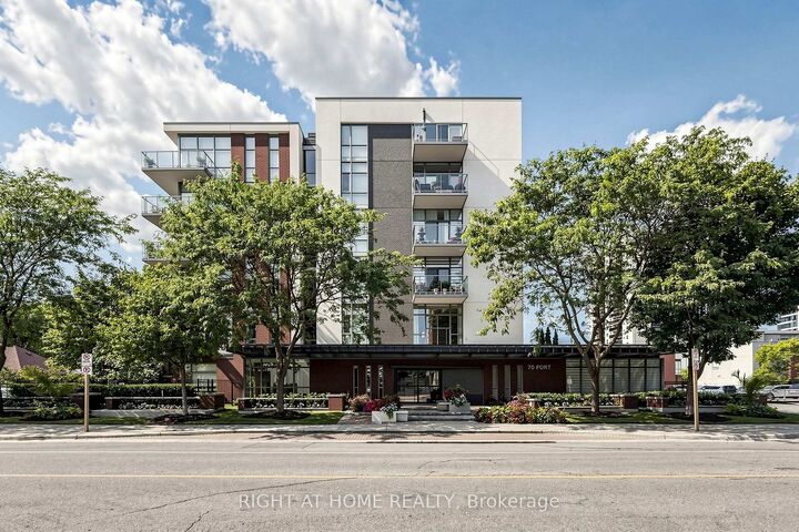 Property Photo: 70 Port Street E 408 ON L5G 4V8