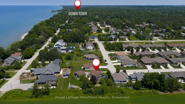 Property Photo: 24 Thimbleweed Drive ON N0M 1G0