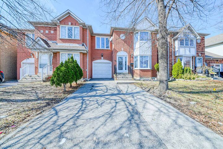 Property Photo: 35 Softneedle Avenue ON L6R 1K4