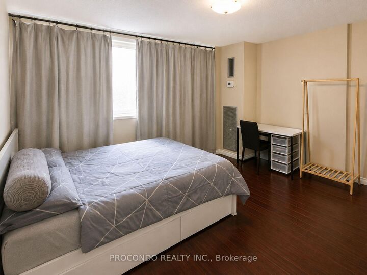 Property Photo:  45 Silver Springs Boulevard 1709 Master Bedroom  ON M1V 1R2 