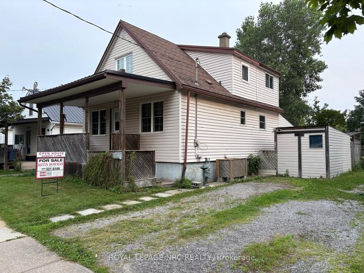 Property Photo: 42 Cumming Street ON L2S 1H9