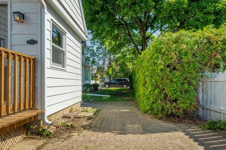 Property Photo: 173 Thomas Street A ON L9T 2E4