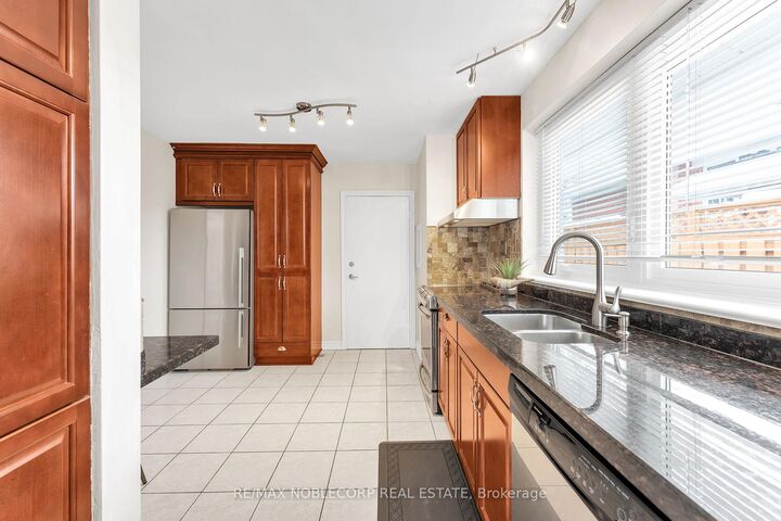 Property Photo:  4230 Bloor Street W  ON M9C 1Z7 