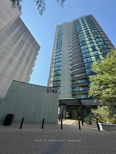 Property Photo:  5740 Yonge Street 1603  ON M2M 0B1 