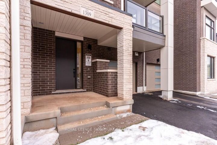 Property Photo: 1309 Anthonia Trail ON L6H 7Z1