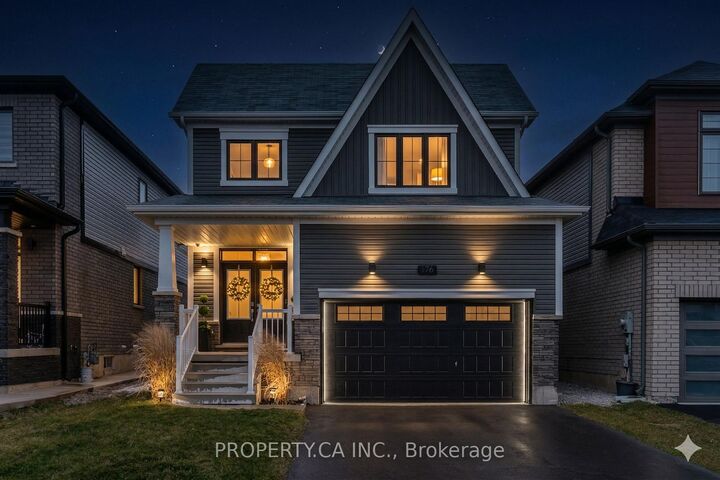 Property Photo:  176 Whithorn Crescent  ON N3W 0G7 