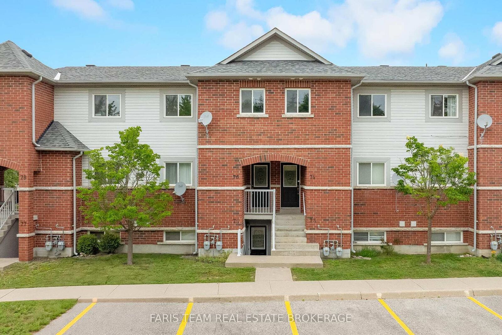 Property Photo: 243 Ferndale Drive S 76 ON L4N 0T6