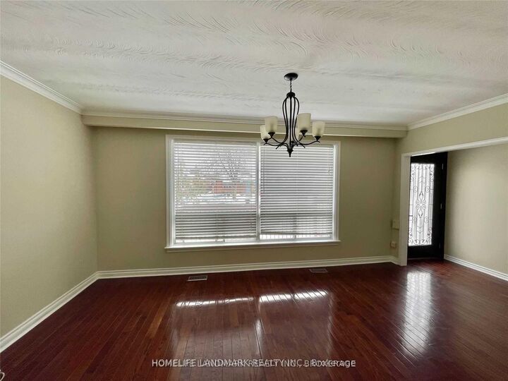Property Photo: 25 Edgemont Drive Upper ON L6V 1K9