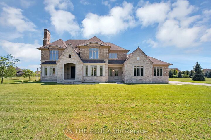 24 Whitewood Drive — photo 1