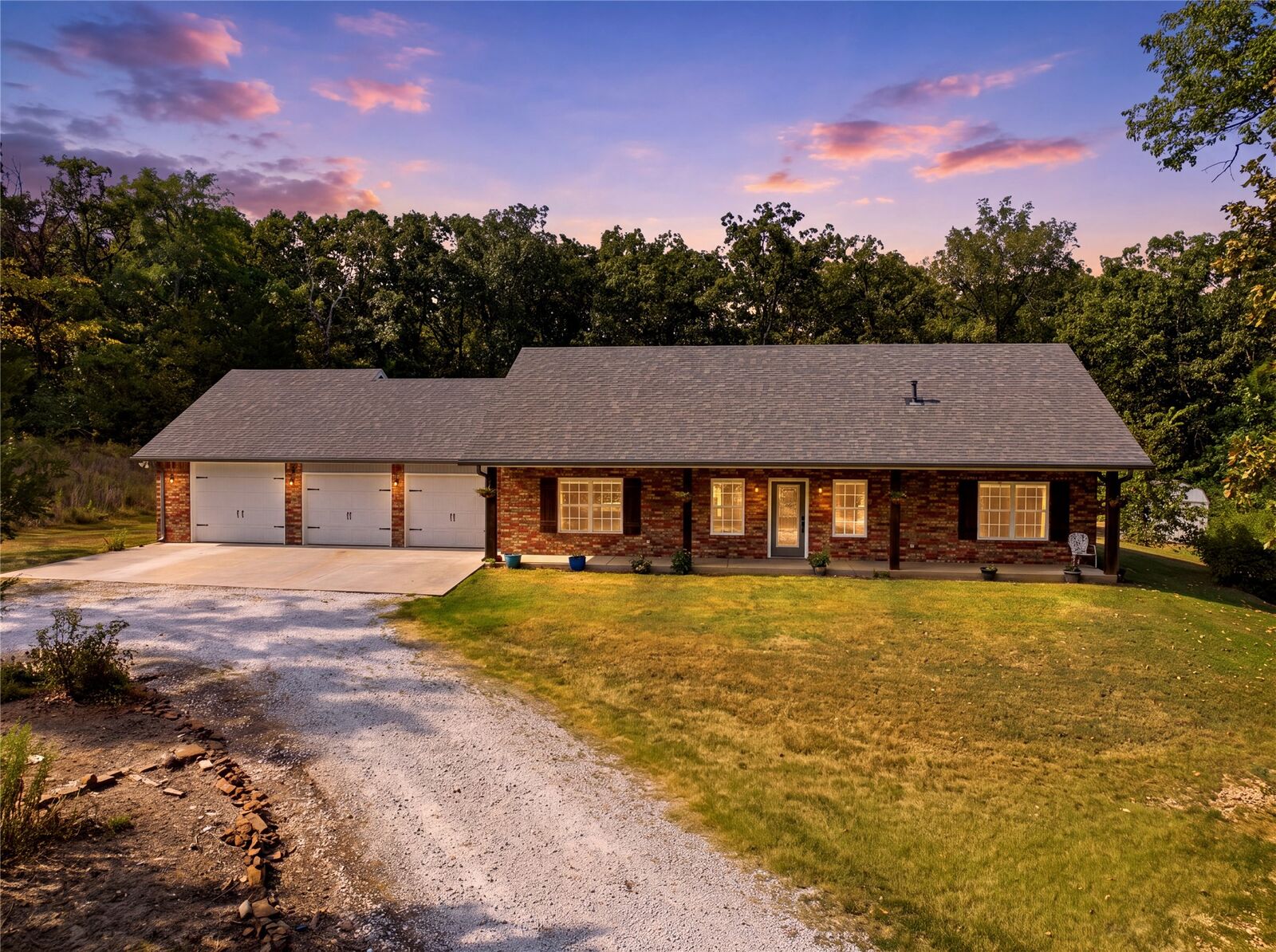 Property Photo: 452833 E 1030 Road OK 74962