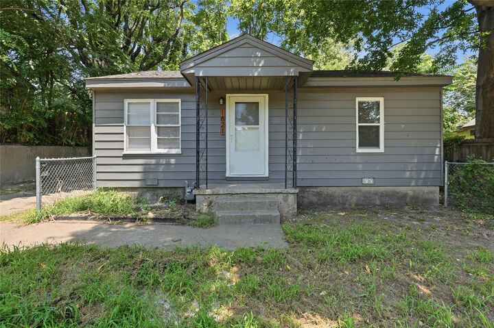 Property Photo: 1821 W Archer Street OK 74127