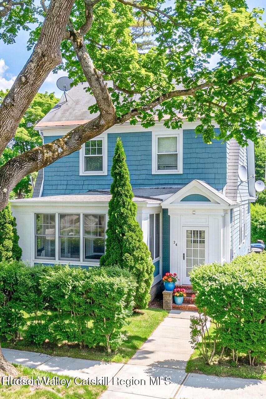 Property Photo:  24 W Erie  NY 12208 