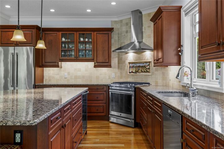 Property Photo: 983 Bluffs Dr BC V9K 0A2