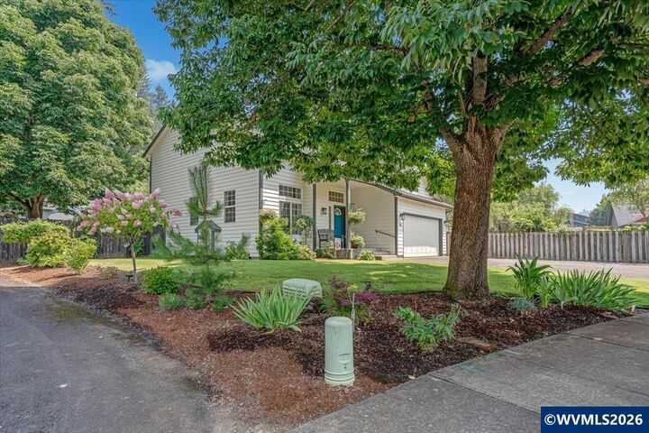 Property Photo: 1145 Enstad Dr OR 97381