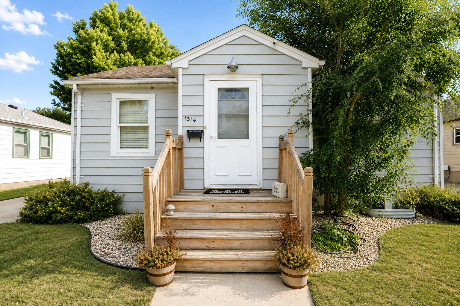 Property Photo: 1314 SE 5th Avenue SD 57401