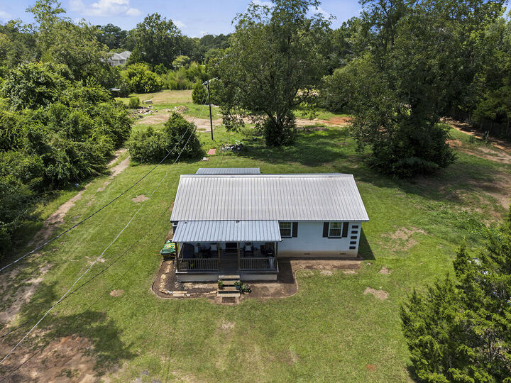 Property Photo:  2715 Homewood Drive  GA 31707 