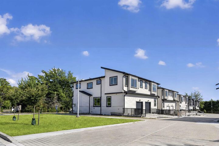 Property Photo: 2045 168 Street BC V3Z 1H1