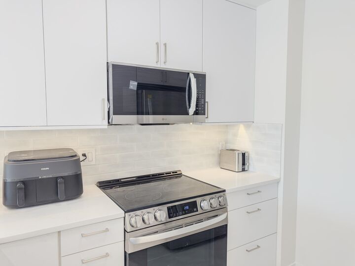 Property Photo:  4893 Clarendon Street 311  BC V5R 3J3 