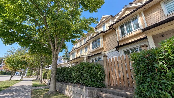 Property Photo: 7010 Griffiths Avenue BC V5E 0B2