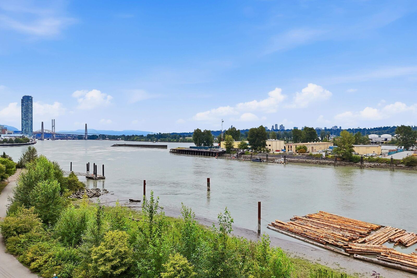 Property Photo:  230 Salter Street 27  BC V3M 0G1 