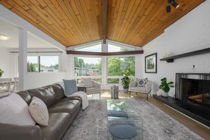 Property Photo: 605 Allison Place BC V3L 5C1