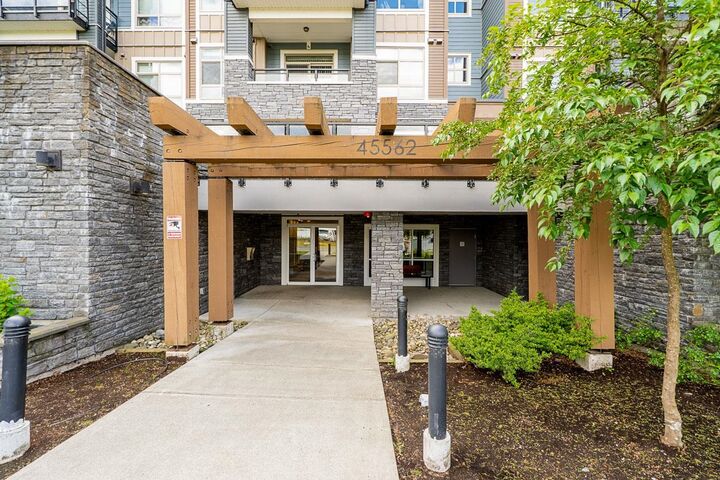 Property Photo:  45562 Airport Road 307  BC V2P 0J8 