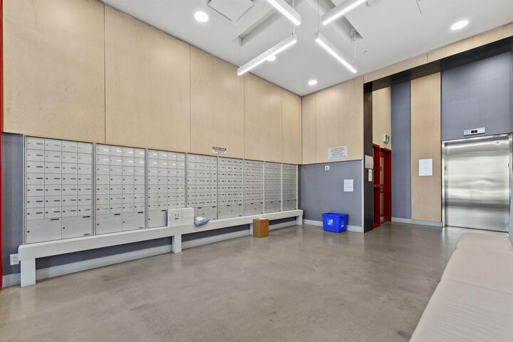 Property Photo:  180 E 2nd Avenue 728  BC V5T 0K4 