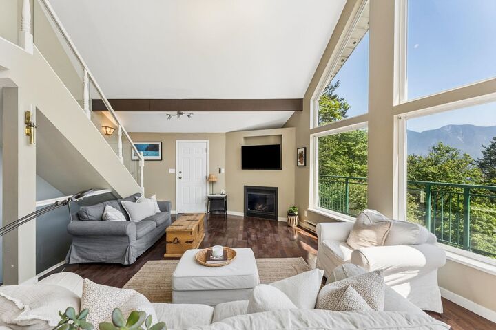 Property Photo: 1390 Eagle Cliff Road BC V0N 1G1