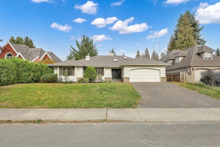 907 Sprice Avenue — photo 1