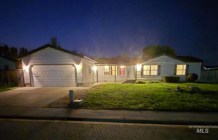Property Photo: 1470 Windmere Dr ID 83647
