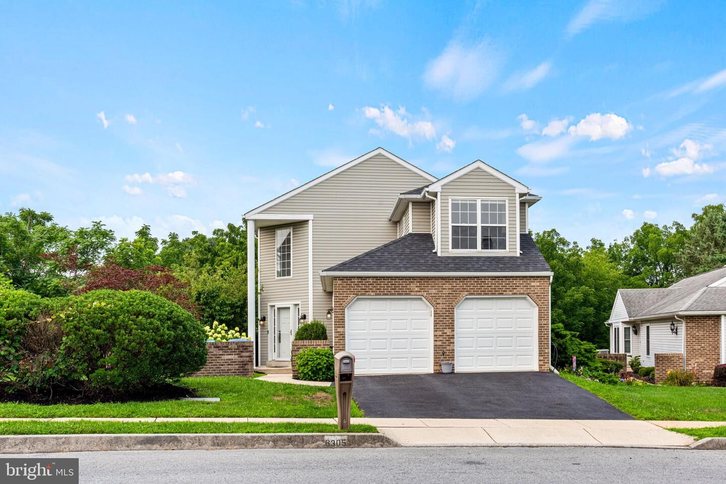 Property Photo:  6305 S Highlands Circle  PA 17111 