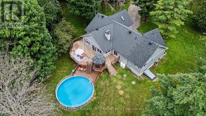 Property Photo: 135 Barr Place West ON K7H 3C7
