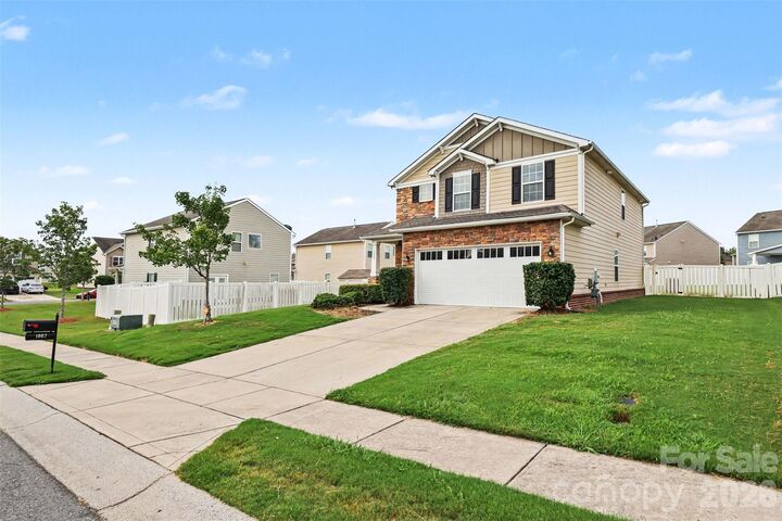 Property Photo:  1003 Garden Web Road  NC 28079 