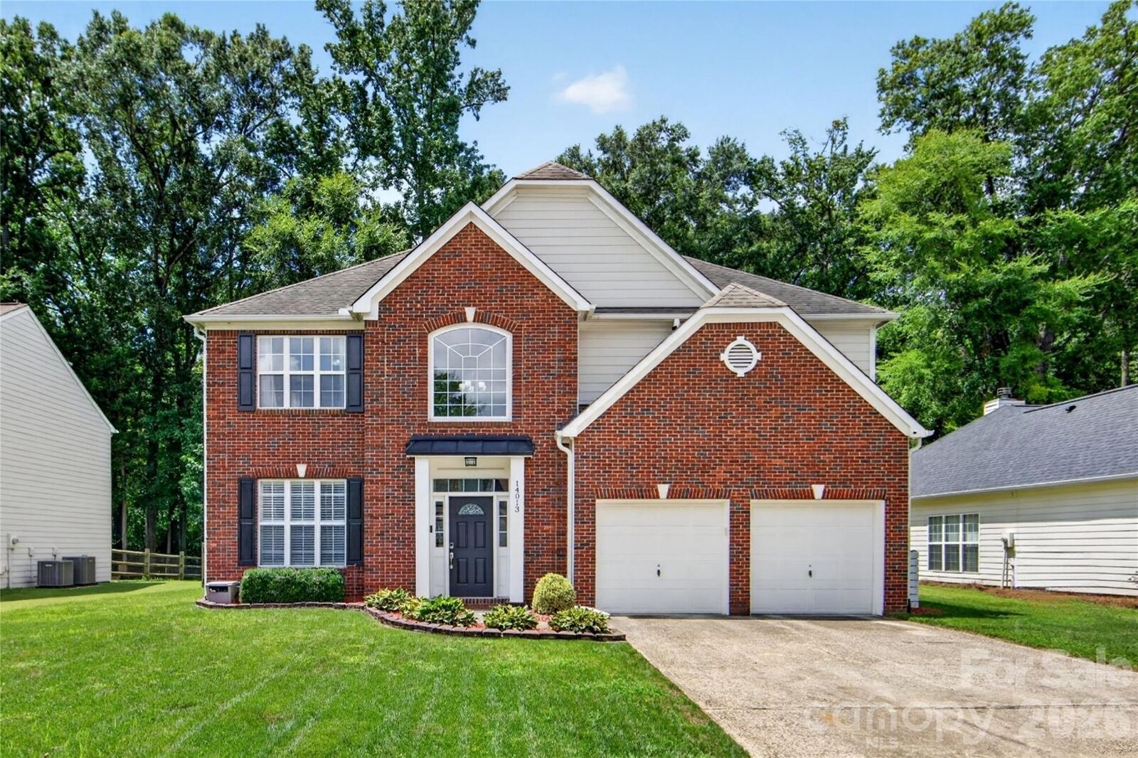 Property Photo: 14013 Laurel Trace Drive NC 28273