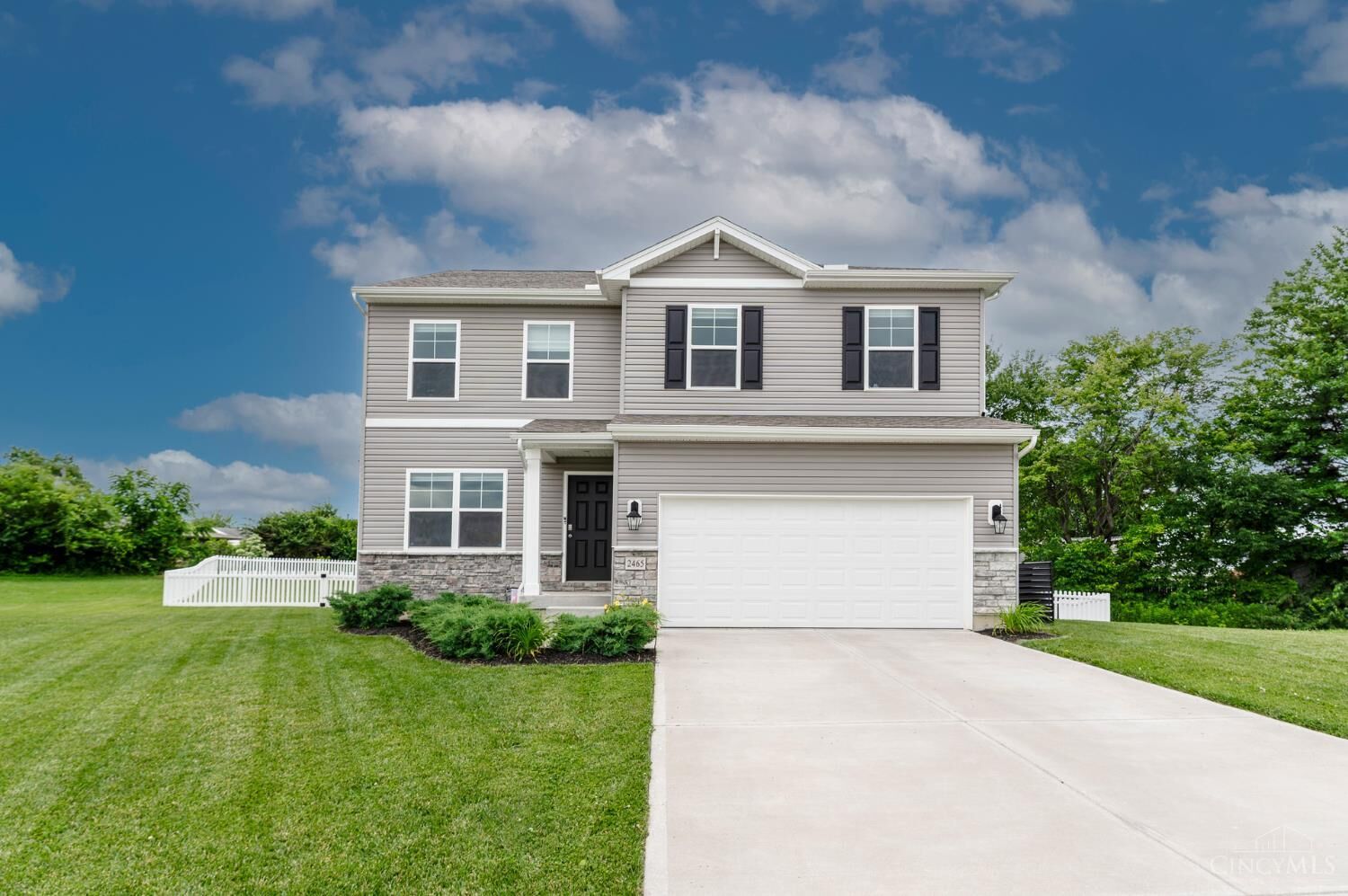 Property Photo:  2465 Amelia Court  OH 45239 