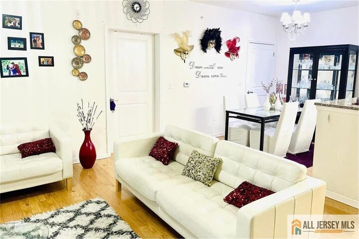 Property Photo:  544 E Celebration Way 544  NJ 07080 