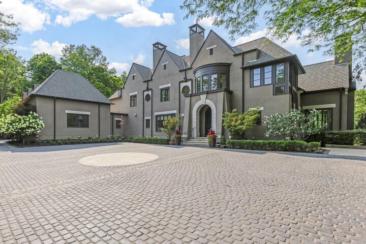 Property Photo: 5340 Muirfield Court OH 43017