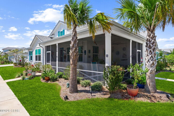 Property Photo:  8956 Parrot Place  FL 32413 