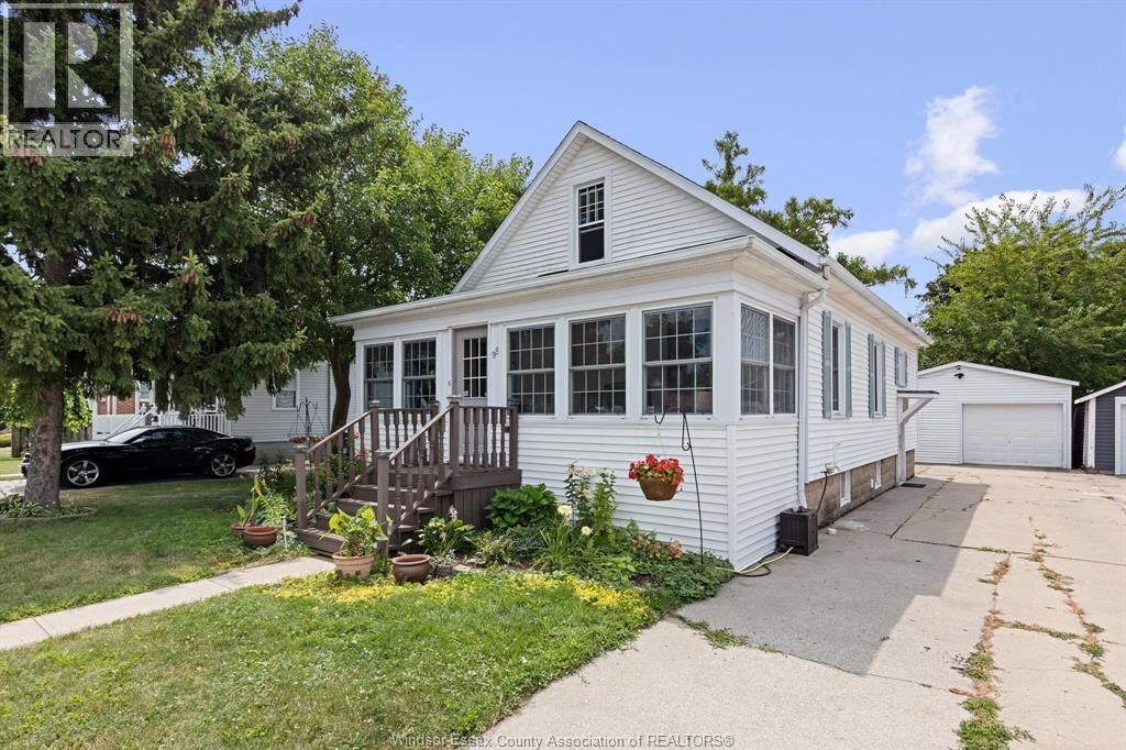 Property Photo:  99 Mill Street East  ON N9Y 1K8 
