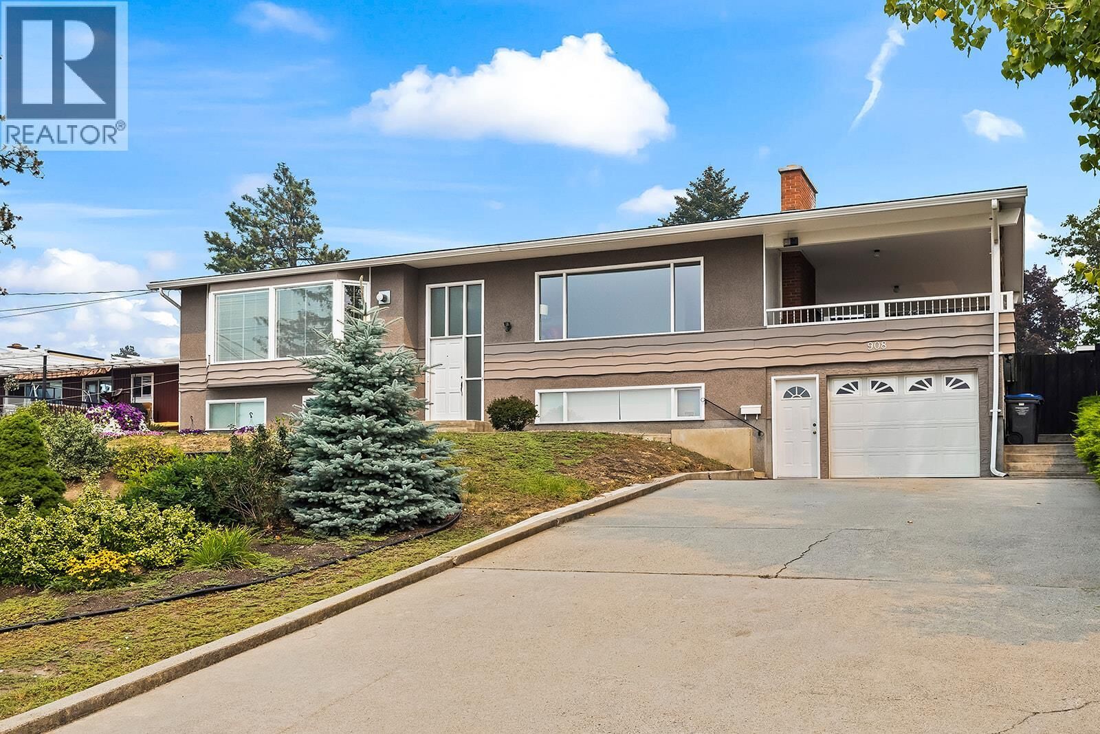 Property Photo: 908 Stevenson Road BC V1Z 1N2