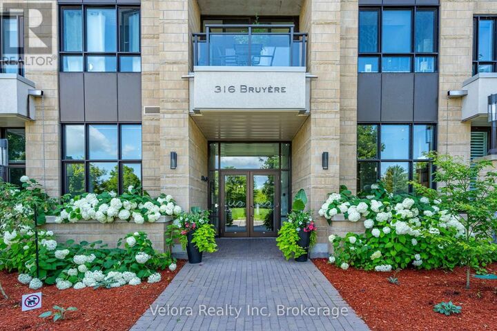 Property Photo:  316 Bruyere Street 220  ON K1N 0C3 