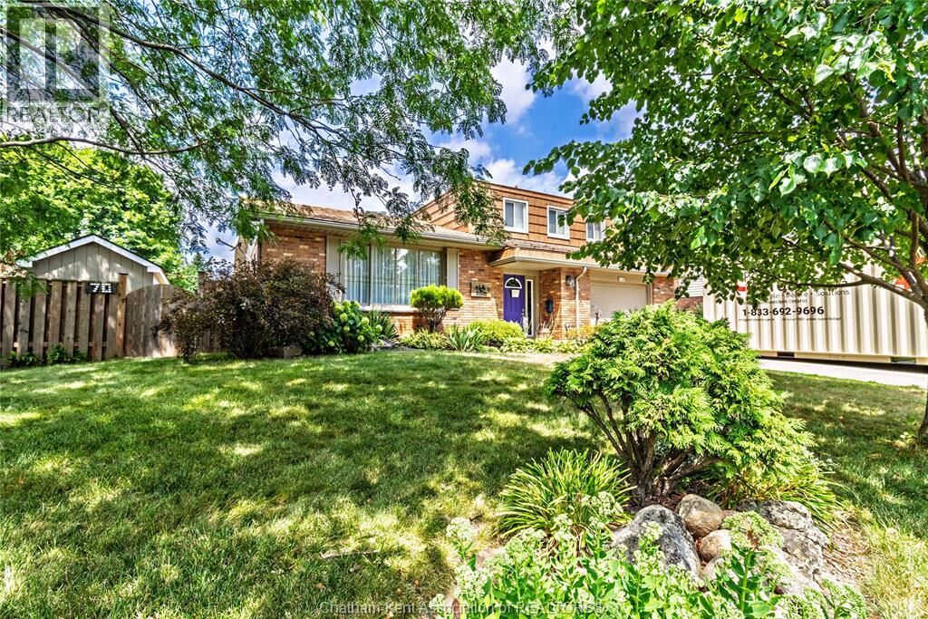 Property Photo: 70 Sioux Drive ON N7M 5S5