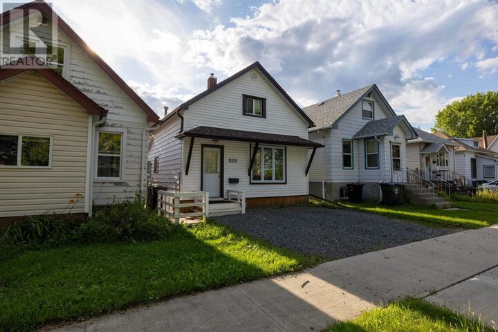 Property Photo:  815 Minnesota St  ON P7C 3L7 