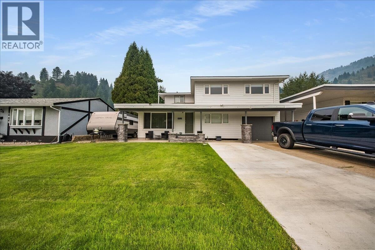 Property Photo:  1021 Regan Crescent  BC V1R 1C2 