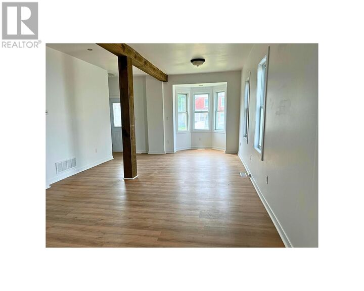Property Photo:  258 St. James St  ON P6A 1P6 